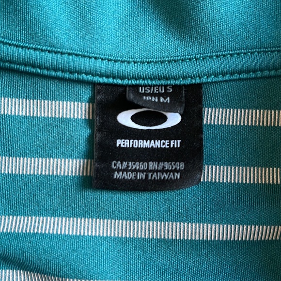 Women’s Oakley Performance Fit Golf Polo - Picture 3 of 4